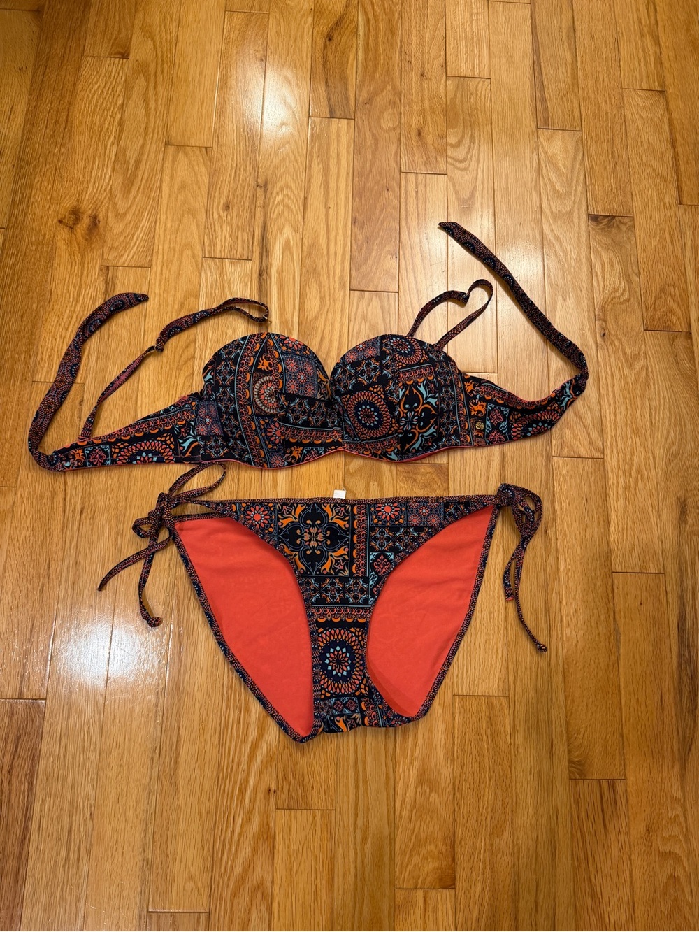La Vie En Rose Paisley Print Bikini Set in Navy and Coral
